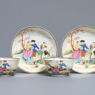 Deux tasses et soucoupes en porcelaine de Chine famille rose à sujet européen, Qianlong